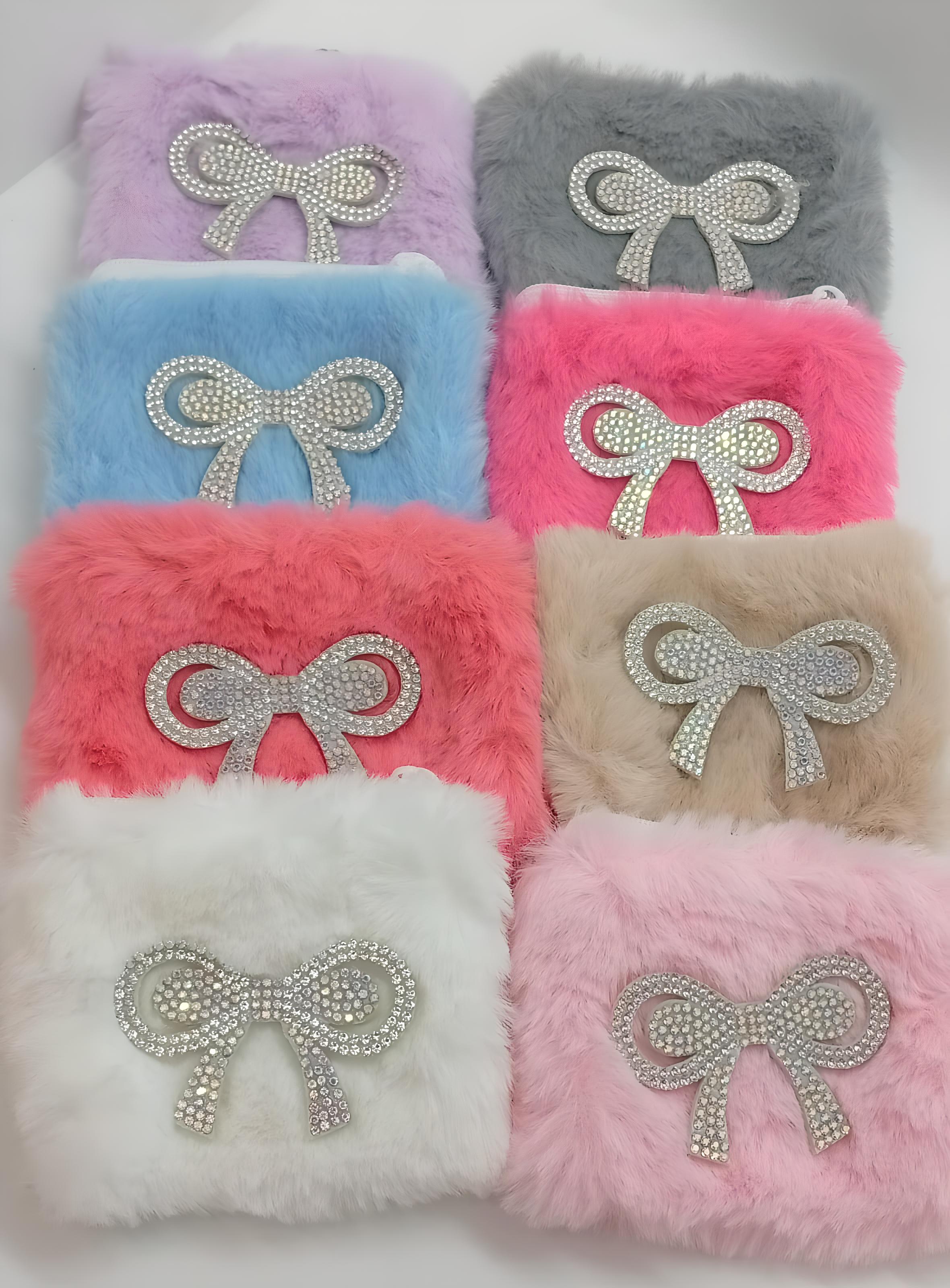 MONEDEROS DE PELUCHE CON LAZO BRILLANTE ZJ223376