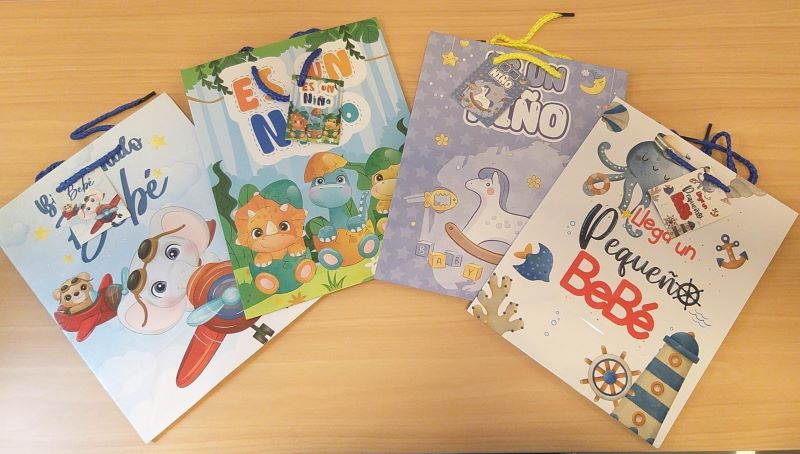 BOLSAS DE REGALO PARA BABY SHOWER NIÑO - 23CM X 18CMS - 13-516